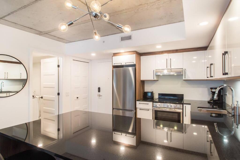 Condo Chic, Centre-Ville Piscine, Terrasse, Gym 魁北克 外观 照片
