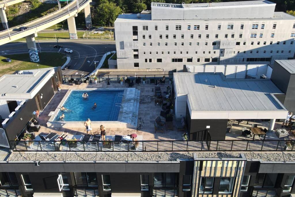 Condo Chic, Centre-Ville Piscine, Terrasse, Gym 魁北克 外观 照片